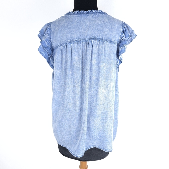 Jane + Delancy Tiered Distressed Flutter Sleeve Lyocel top Medium - Picture 2 of 9